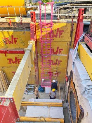 TWF - Escalera de entibados